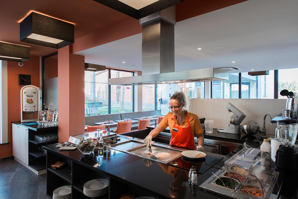 Orange Hotel La Louvière Eksteriør bilde