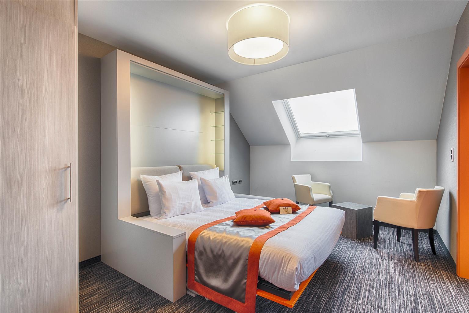 Orange Hotel La Louvière Eksteriør bilde